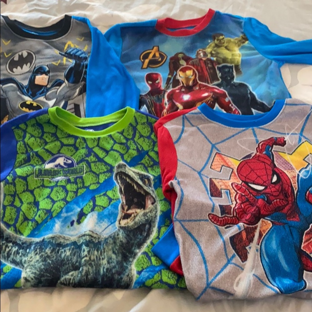4 pc Boys Pj tops size 8